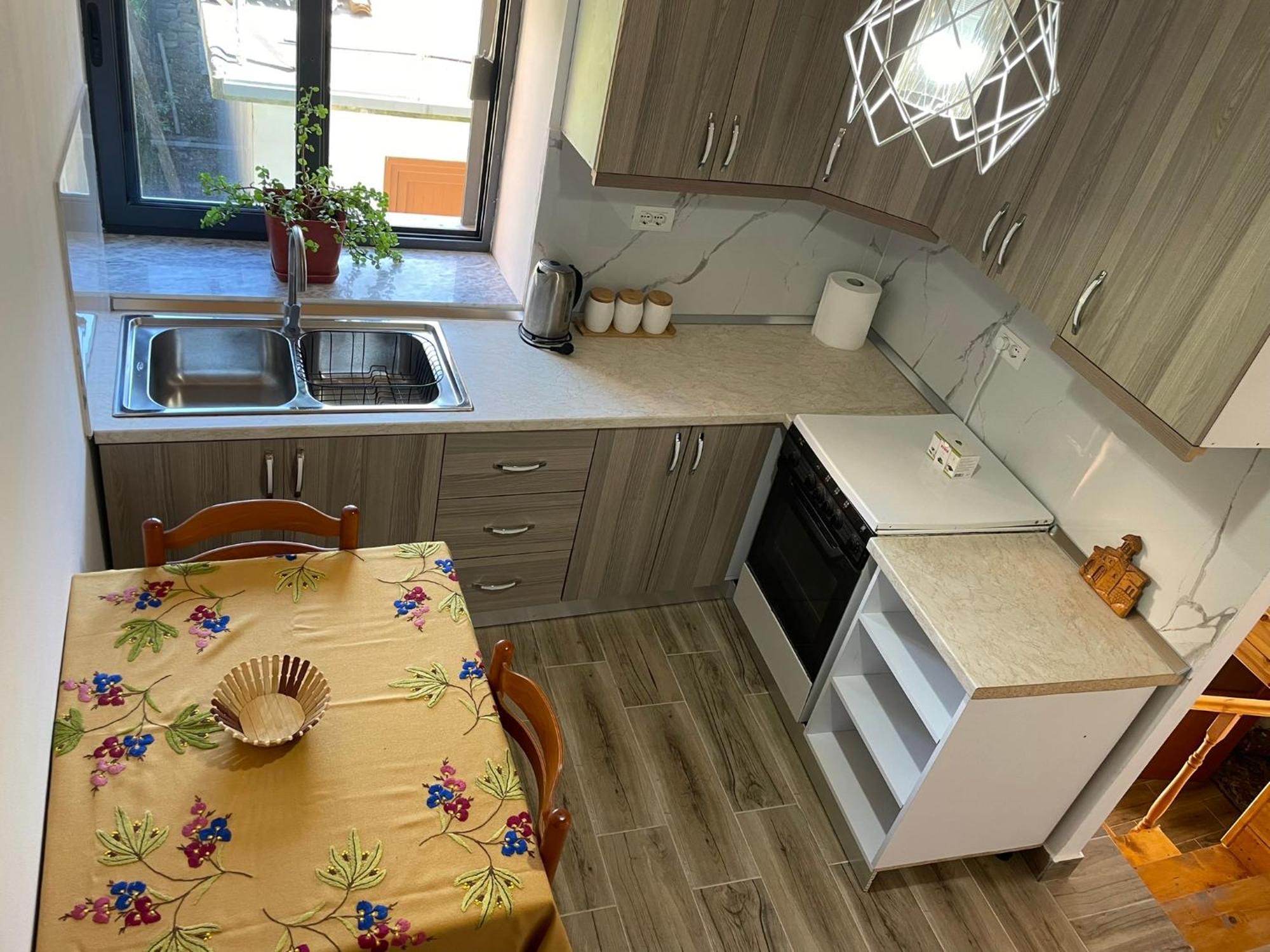 Guesthouse Kroi City Center Berat Ngoại thất bức ảnh